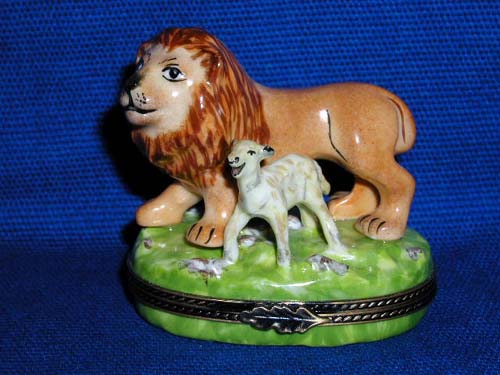 LION W/LAMB